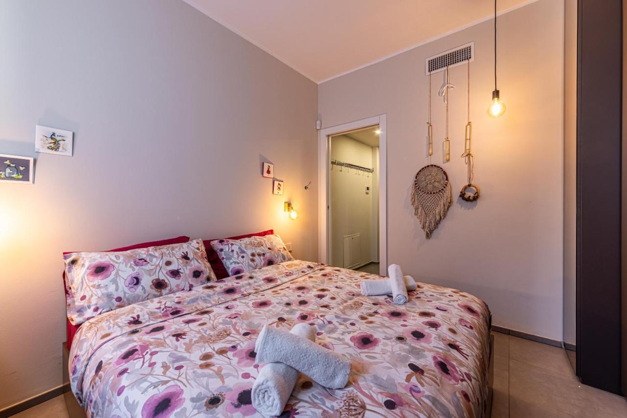 Duomo A 2 Fermate - Tiny Apartment In Pta Venezia Milan Luaran gambar